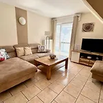 Haus - 3 *
