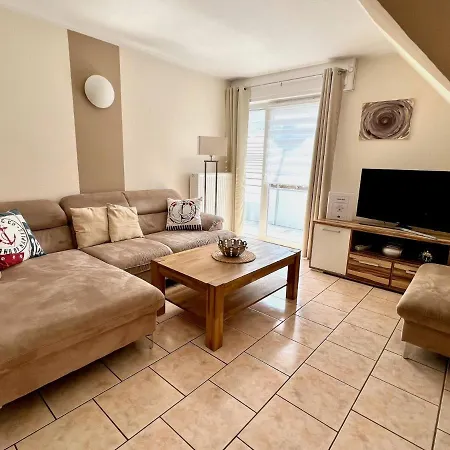 Haus - 3 *